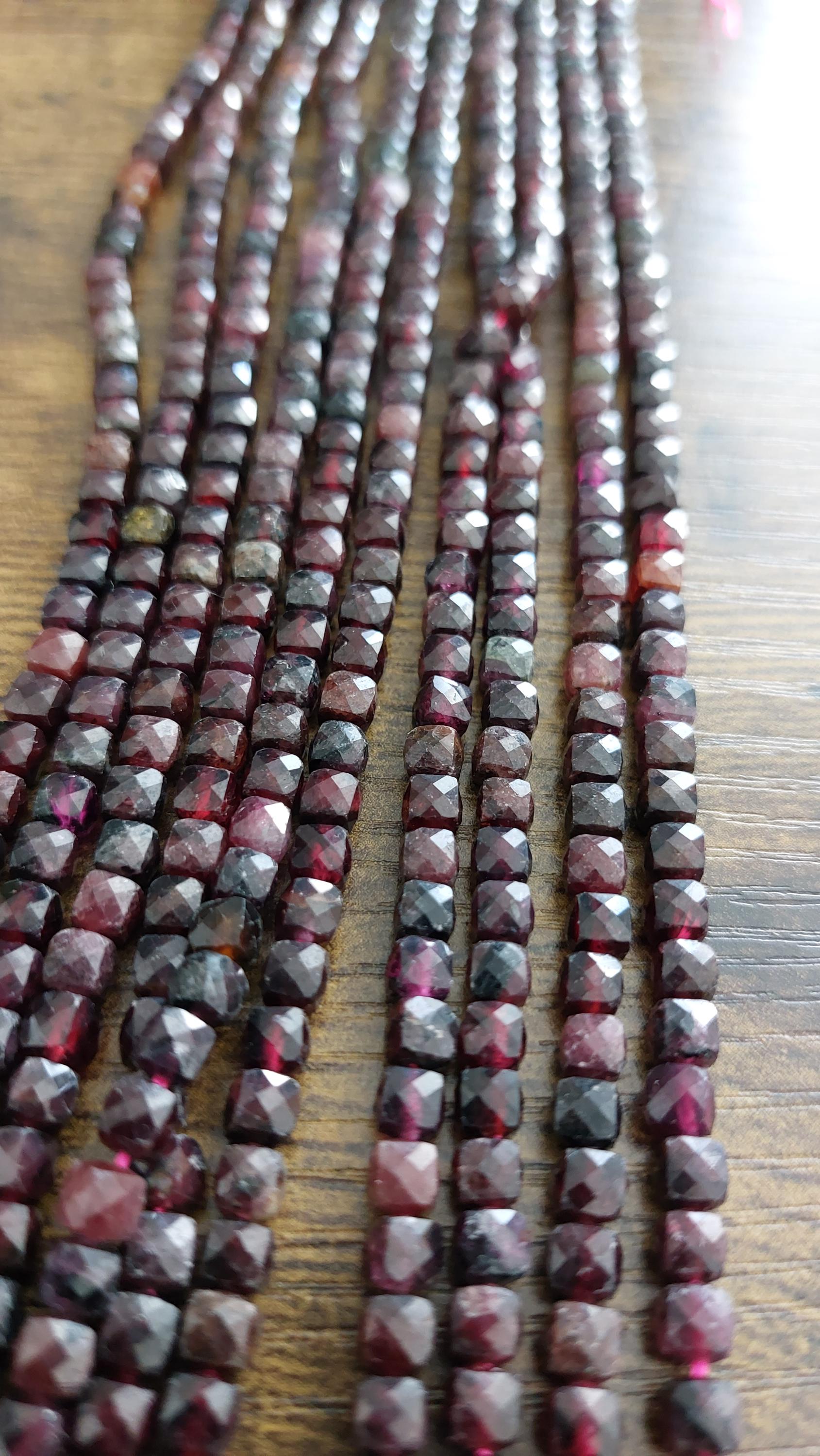 garnet beads facetted cube
