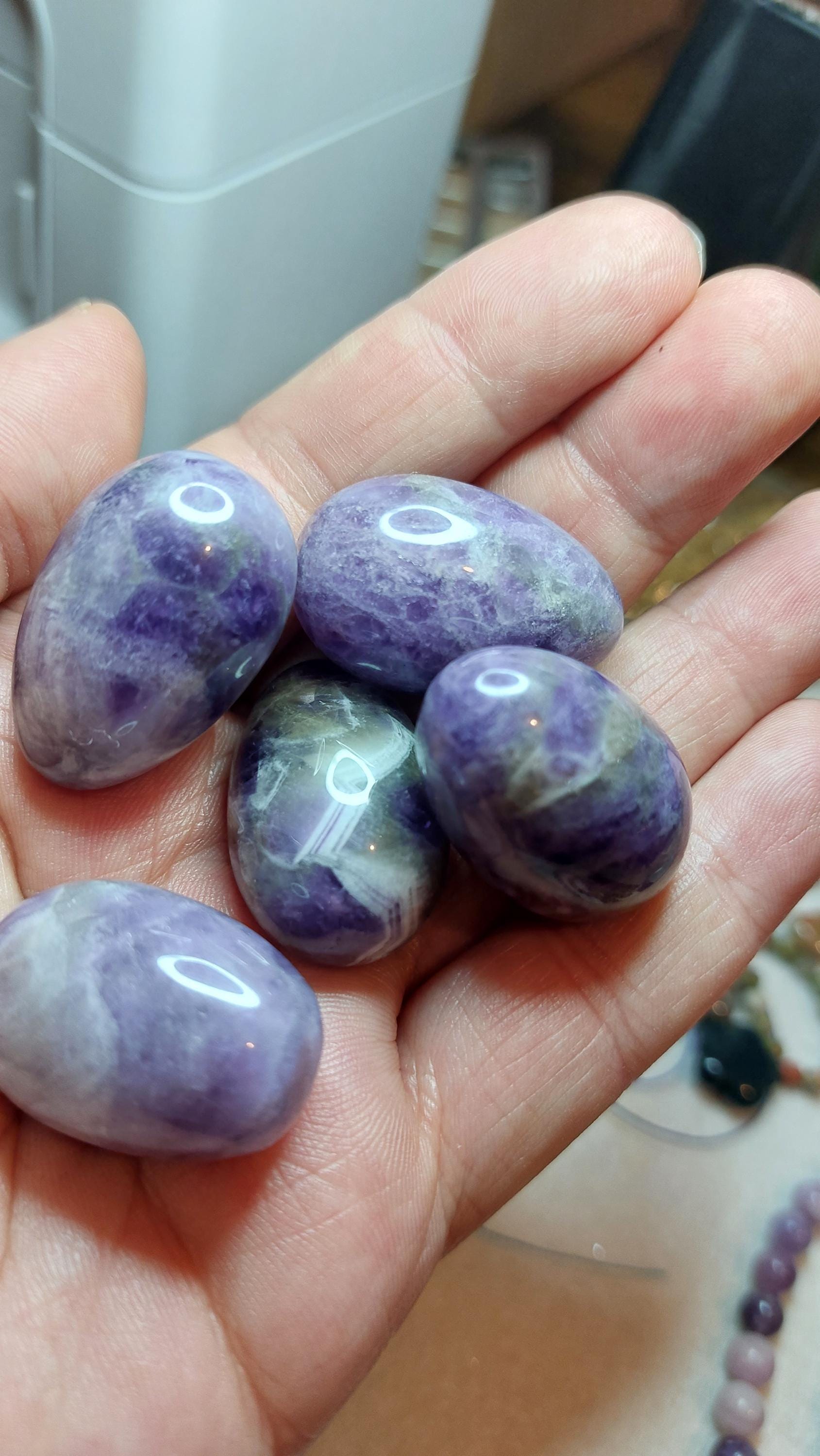 natural amethyst egg 30mm