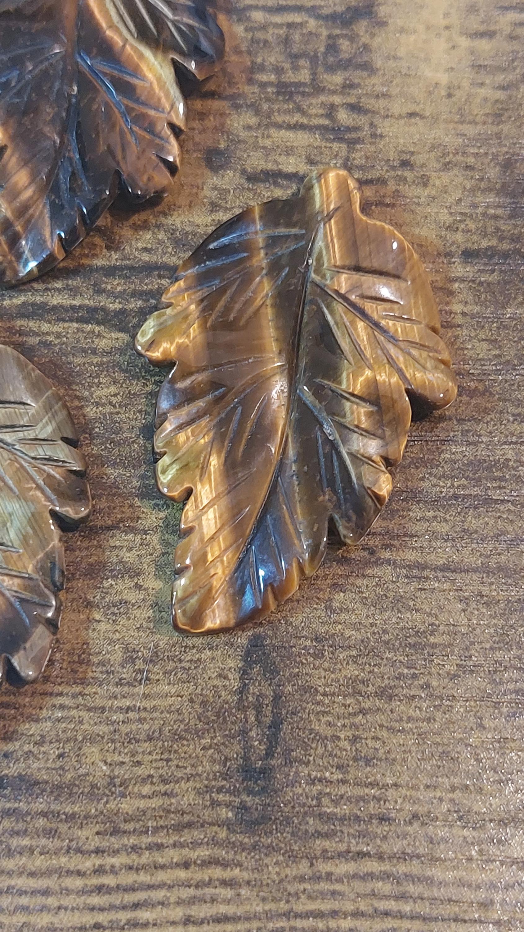 Natural Tiger Eye Leaf Pendant 40mm