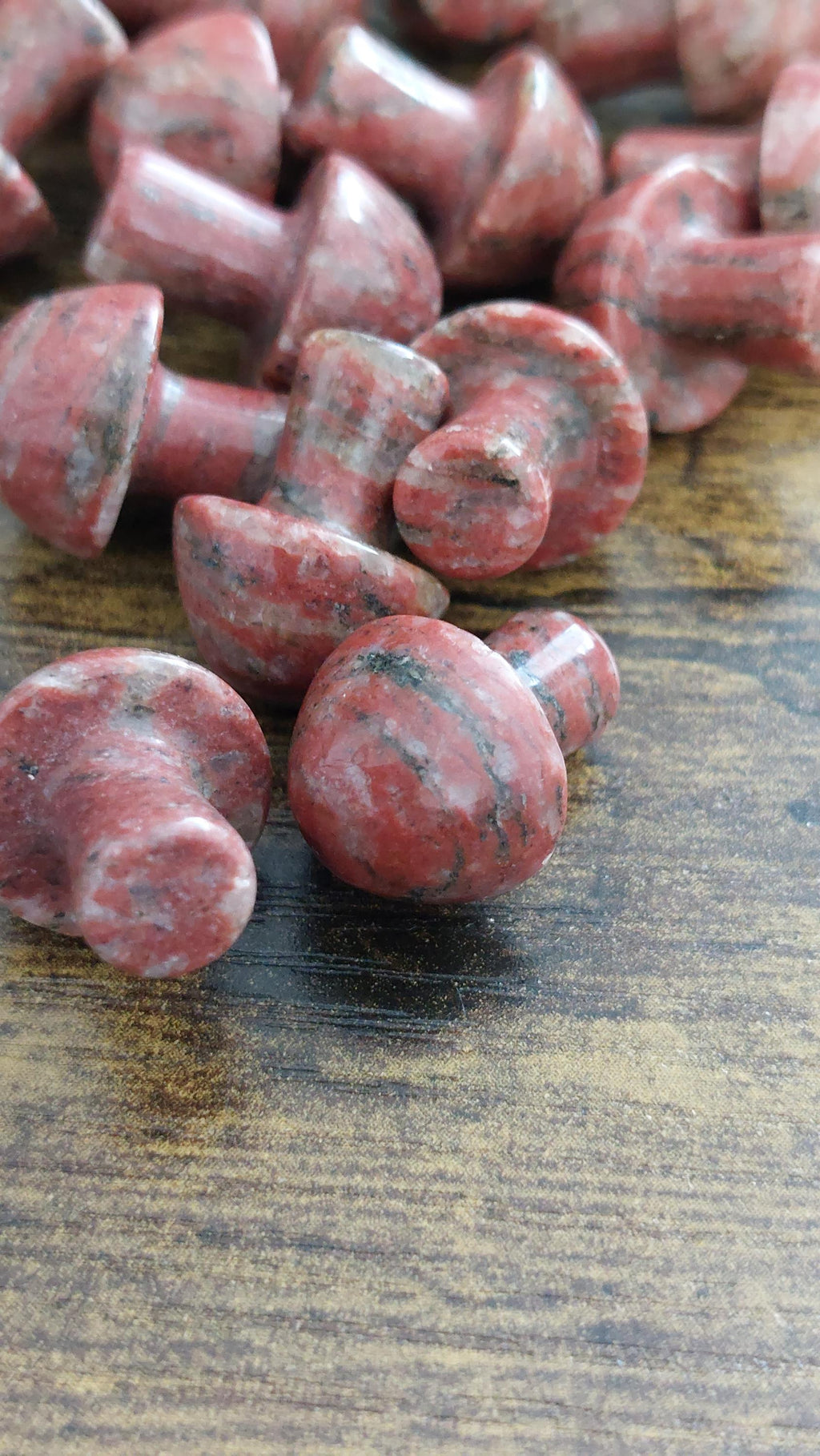 sesame jasper mushrooms 20mm