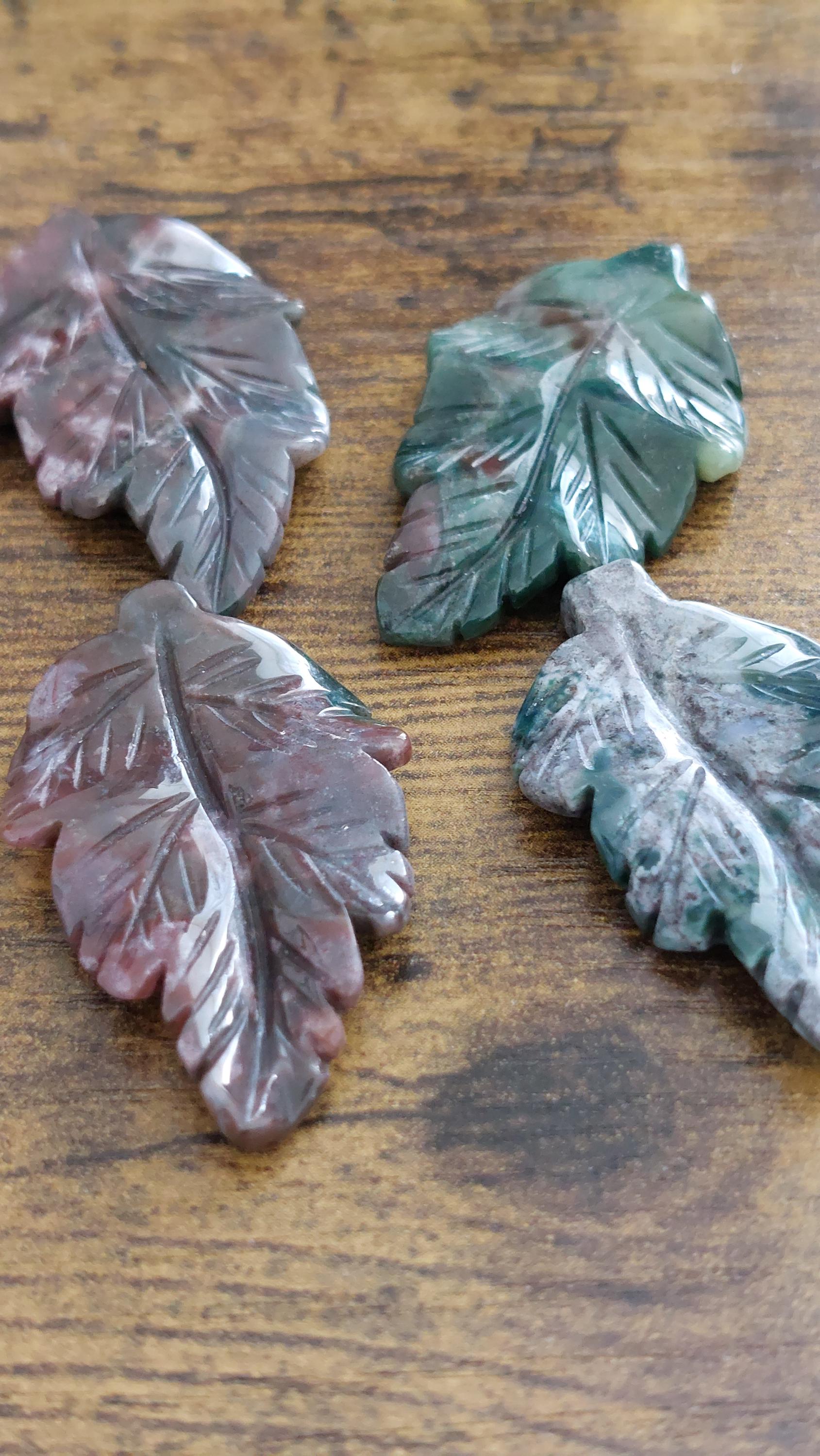 Indian Agate leaf pendant
