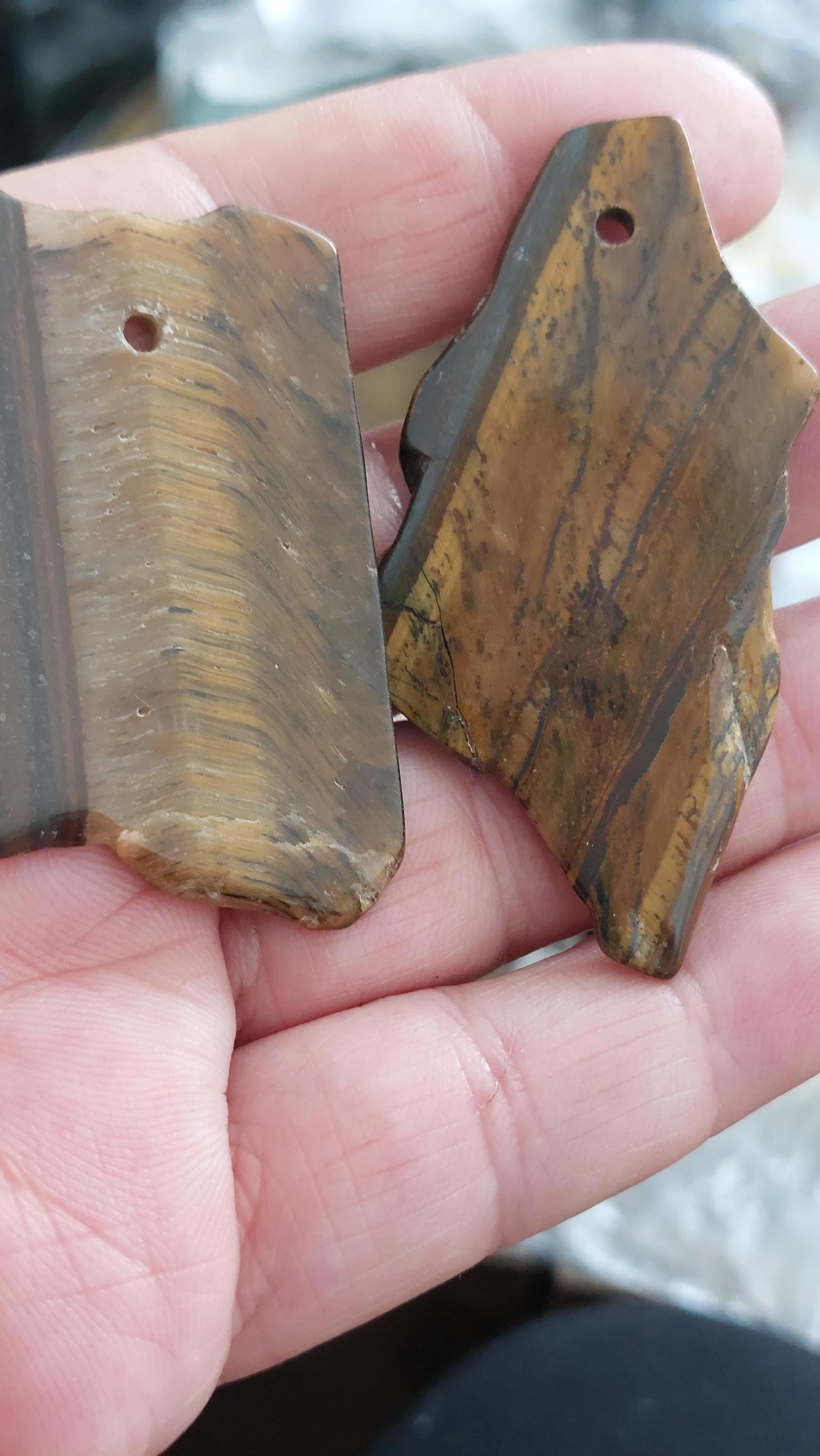 Natural Tiger Eye Irregular Pendant