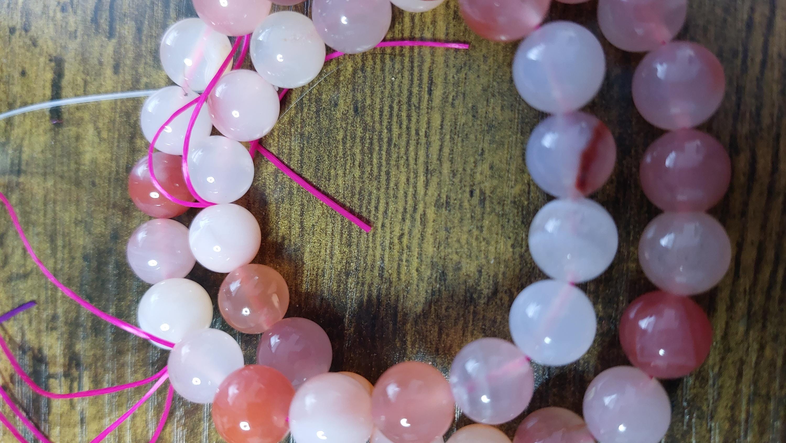 Peach agate bracelet 10mm beads