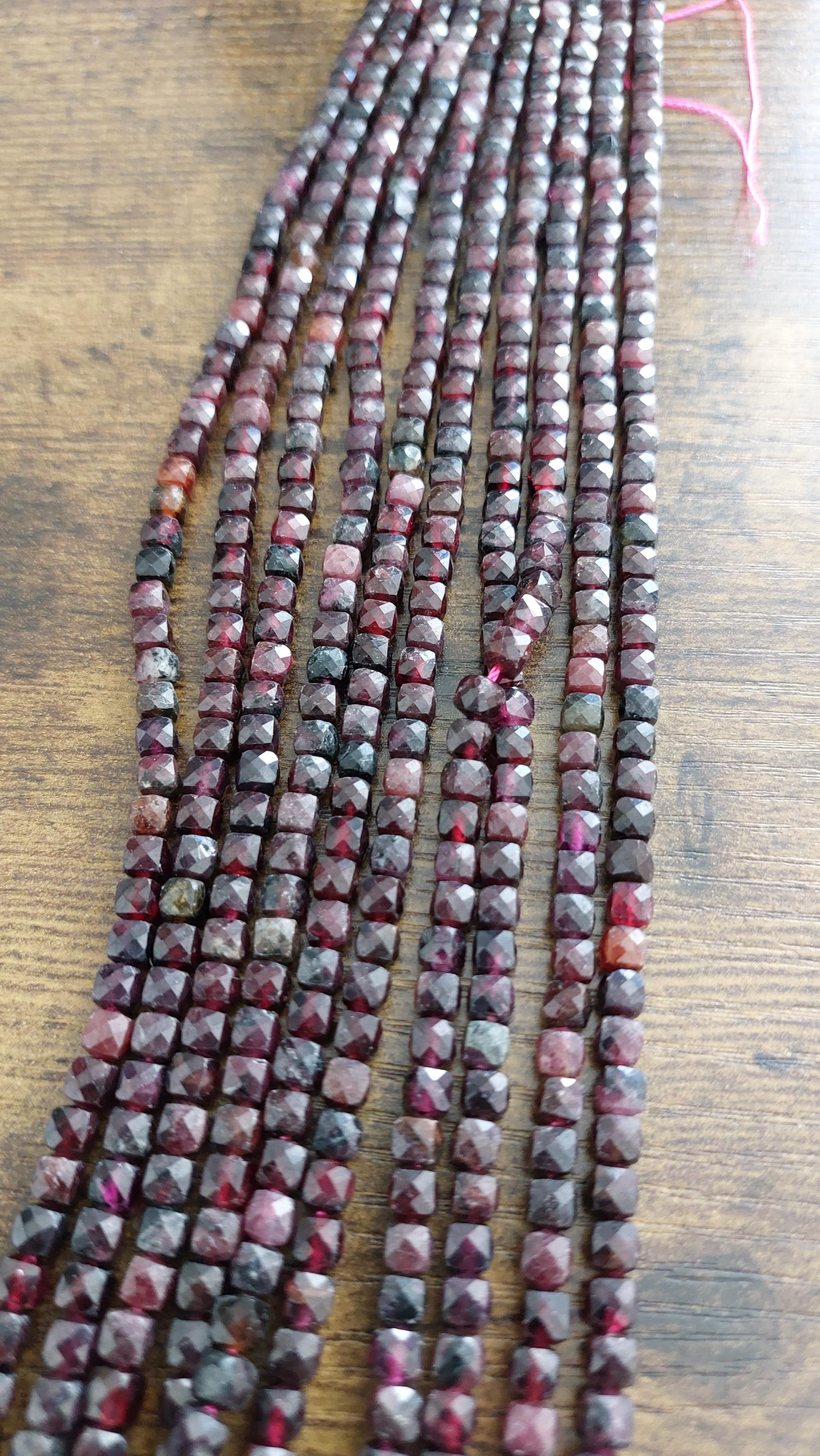 garnet beads facetted cube