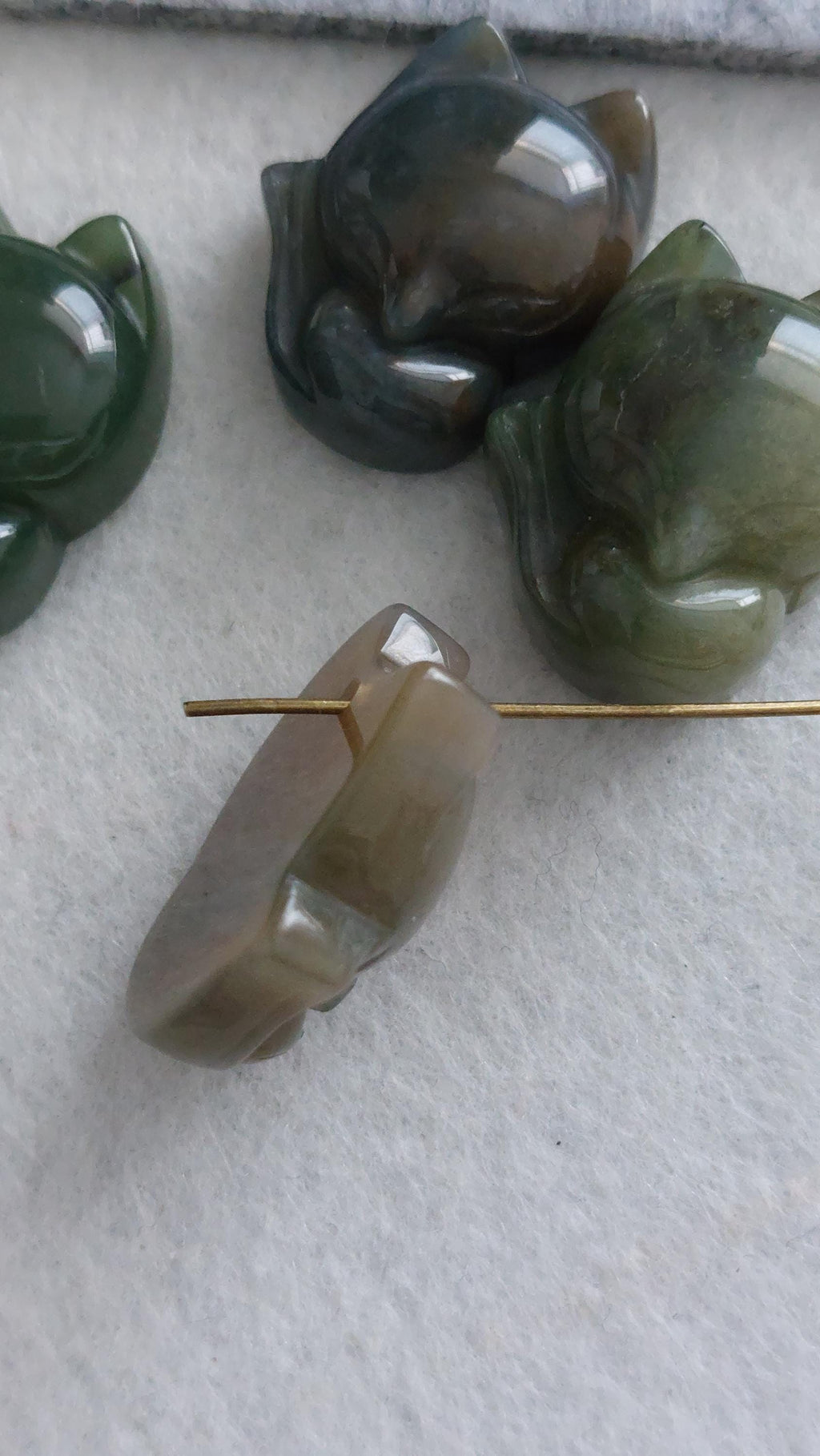 Natural Agate Carved Fox Pendant 35mm
