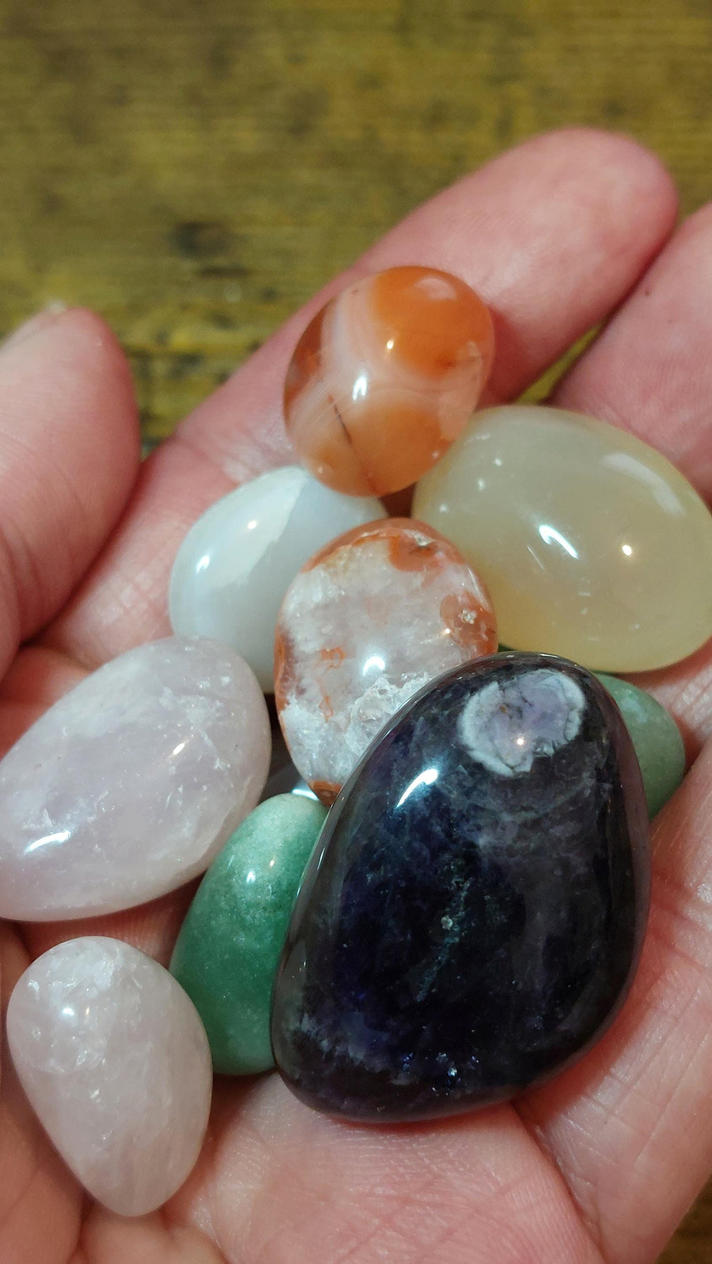 Mix tumbled gemstone