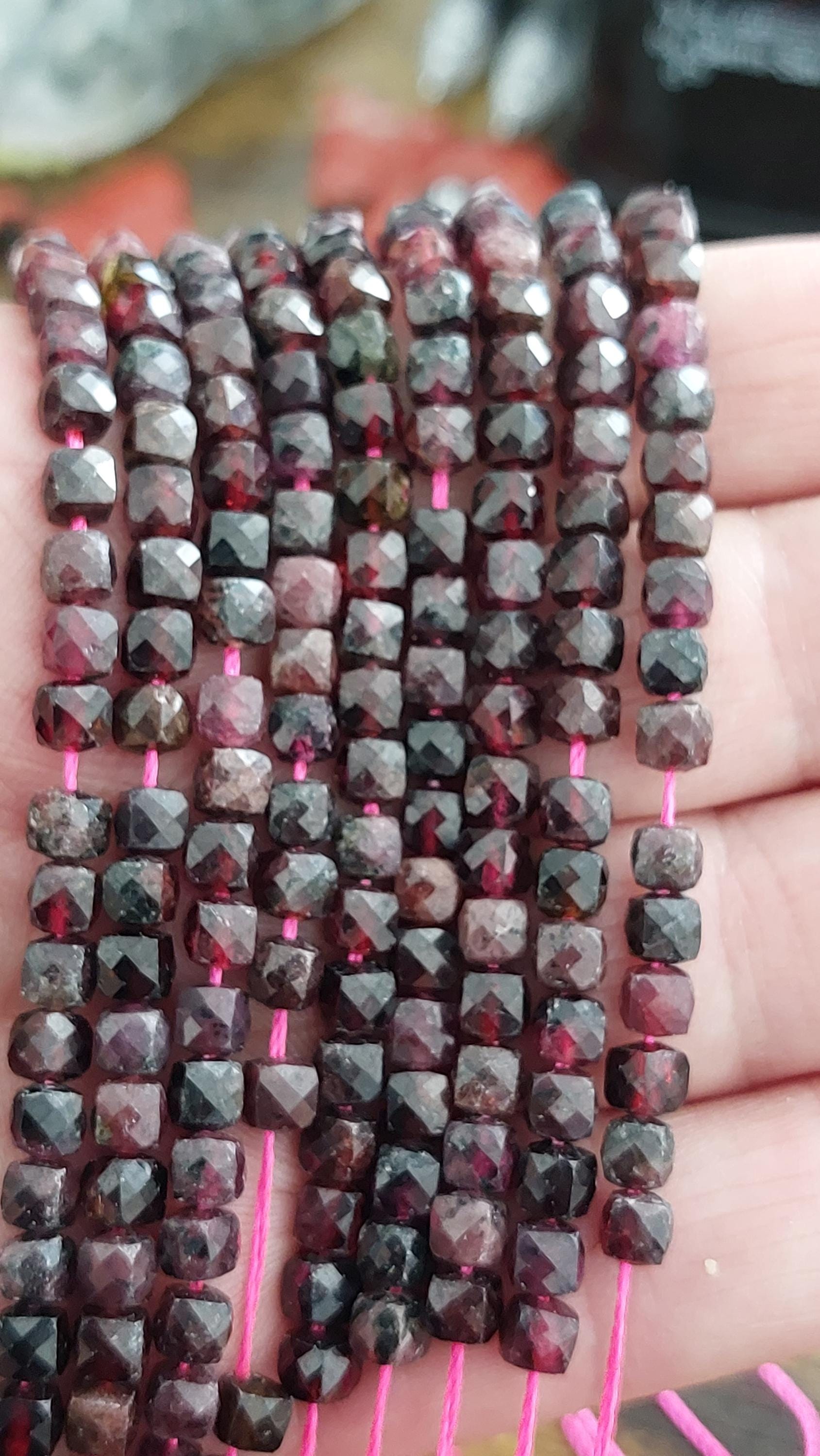 garnet beads facetted cube
